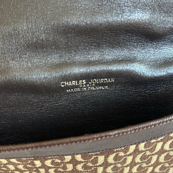 VINTAGE CHARLES JOURDAN ENVELOPE CLUTCH - Picture 5 of 5